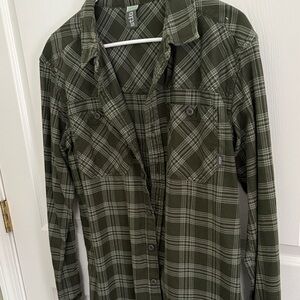 Mens Stio flannel shirt size medium in great condition. Non-button down.